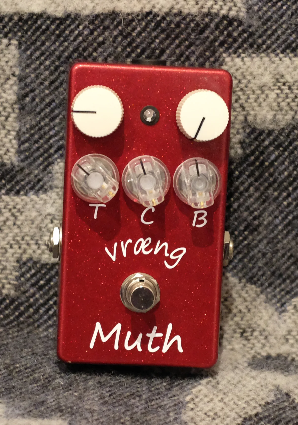 KMFX Vræng