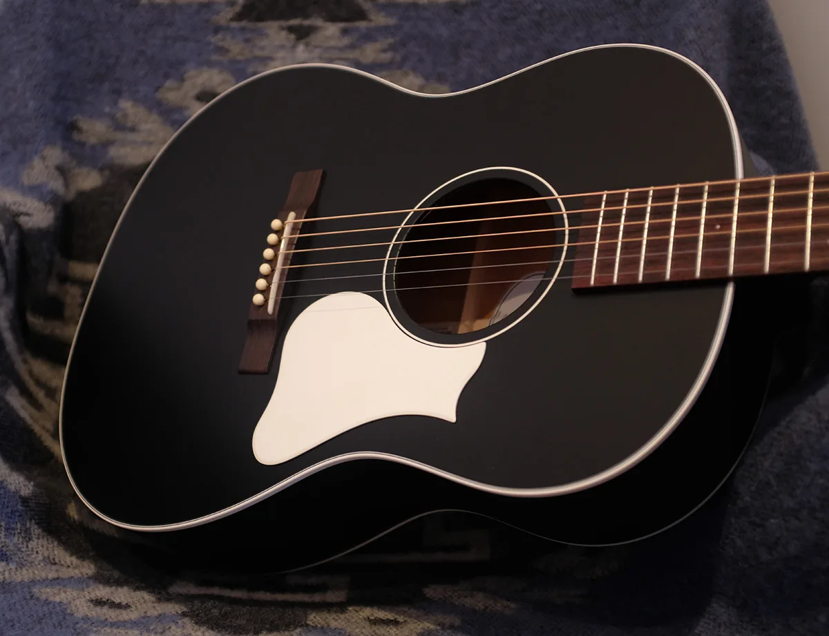 Iris OG Black with white pickguard & binding