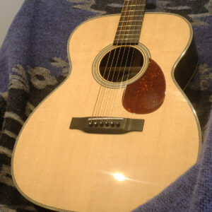 Collings OM2H 1/3.4" nut og Adirondak Spruces